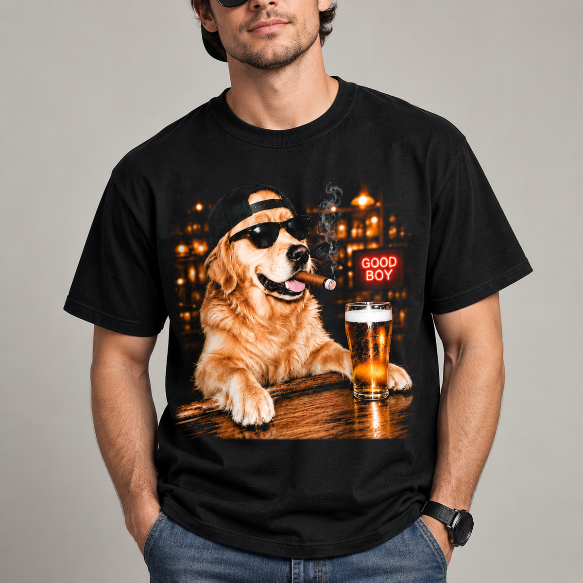 Funny Golden Retriever Good Boy Bar Graphic T-Shirt